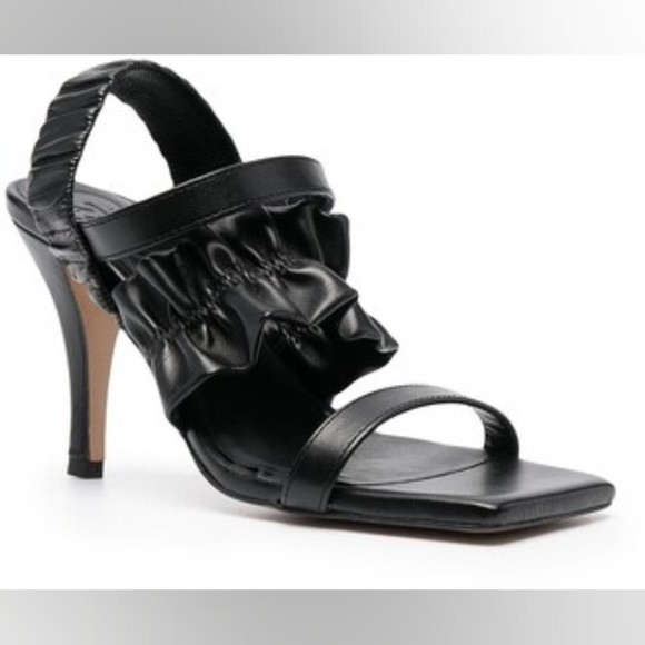 EUC Ganni Ruffle Sandal size 36 - Picture 1 of 2